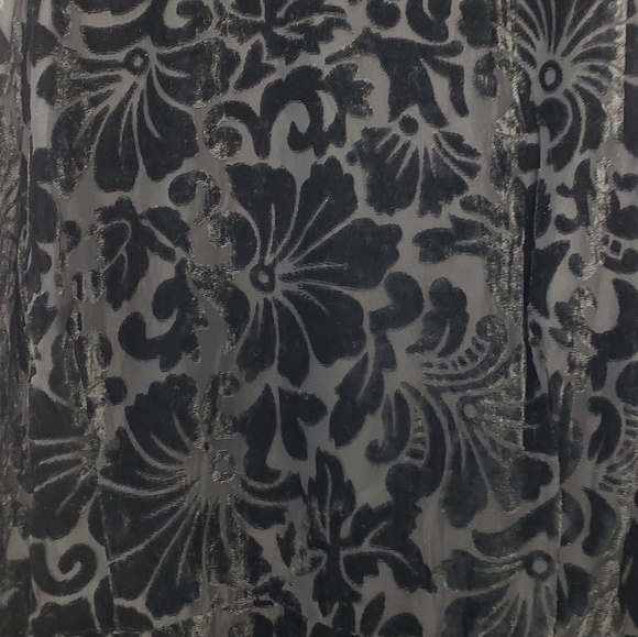 Chelsea28 Burnout Velvet Sheath Dress - Picture 6 of 8